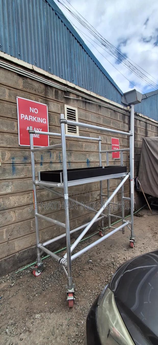 Aluminium Scaffold Ladder – Heavy Duty Construction Access Equipment