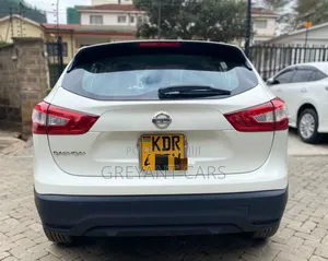 Nissan Qashqai 2017 White