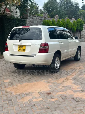 Toyota Kluger 2004 White