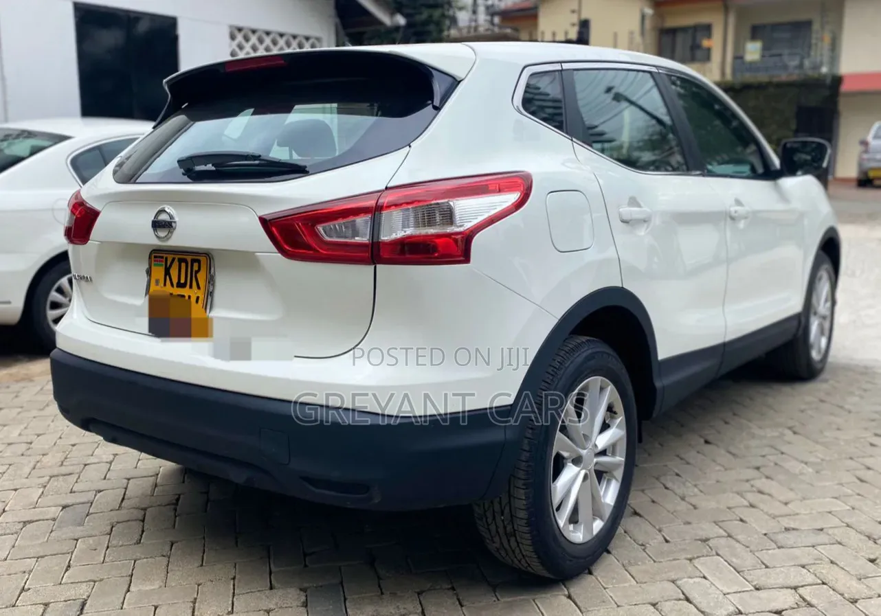 Nissan Qashqai 2017 White