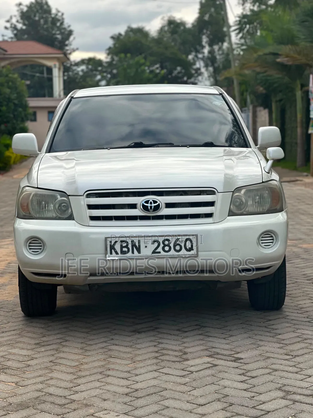 Toyota Kluger 2004 White