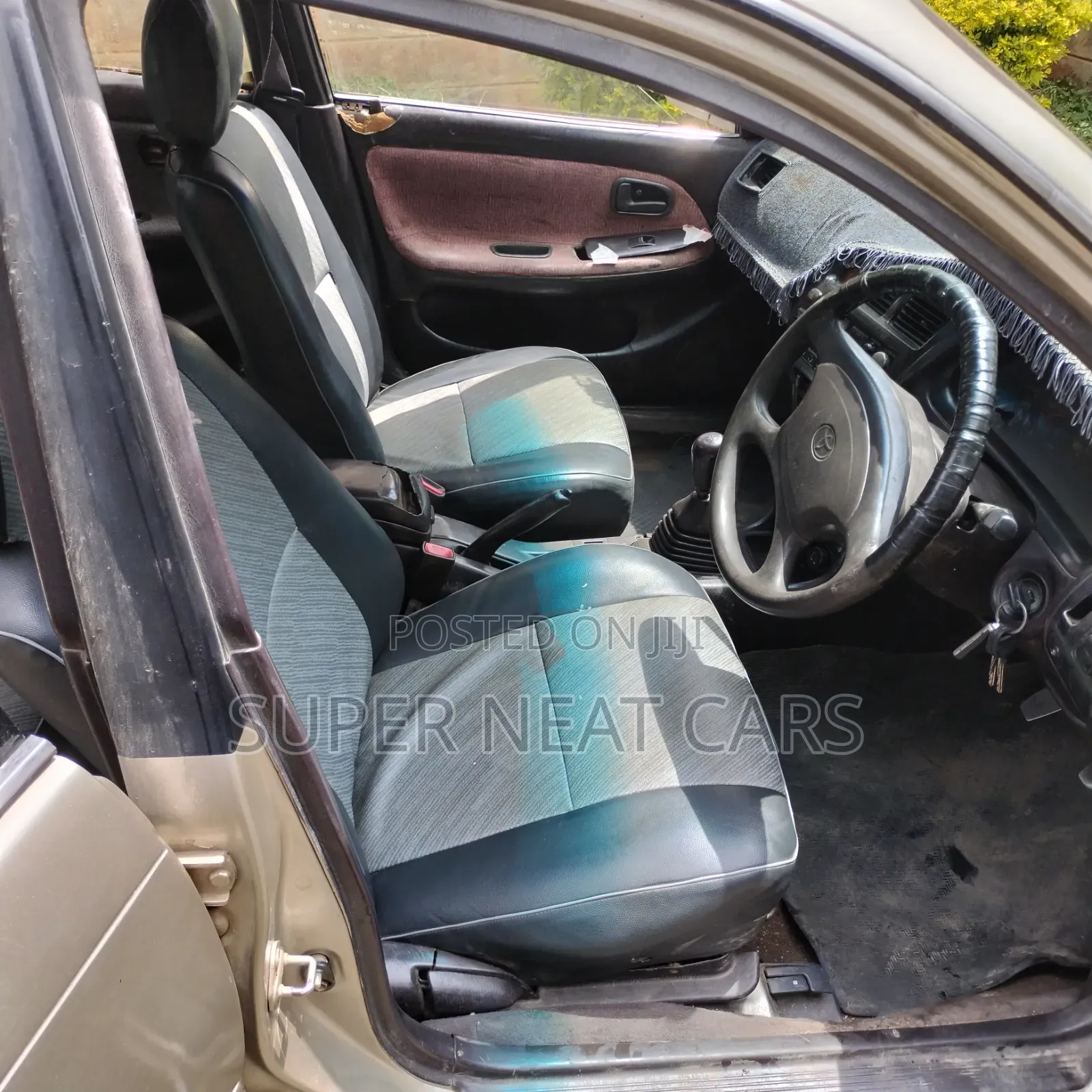 Toyota Corolla 1993 Gold