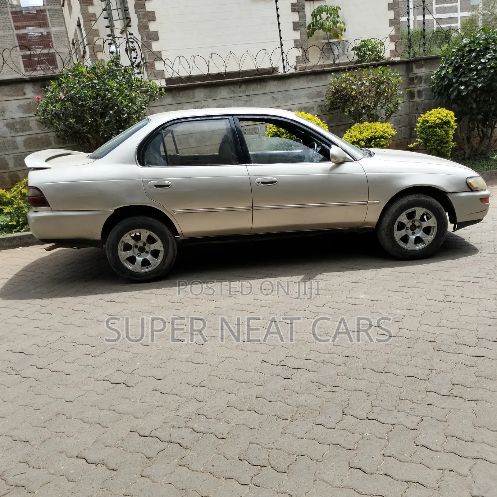 Toyota Corolla 1993 Gold