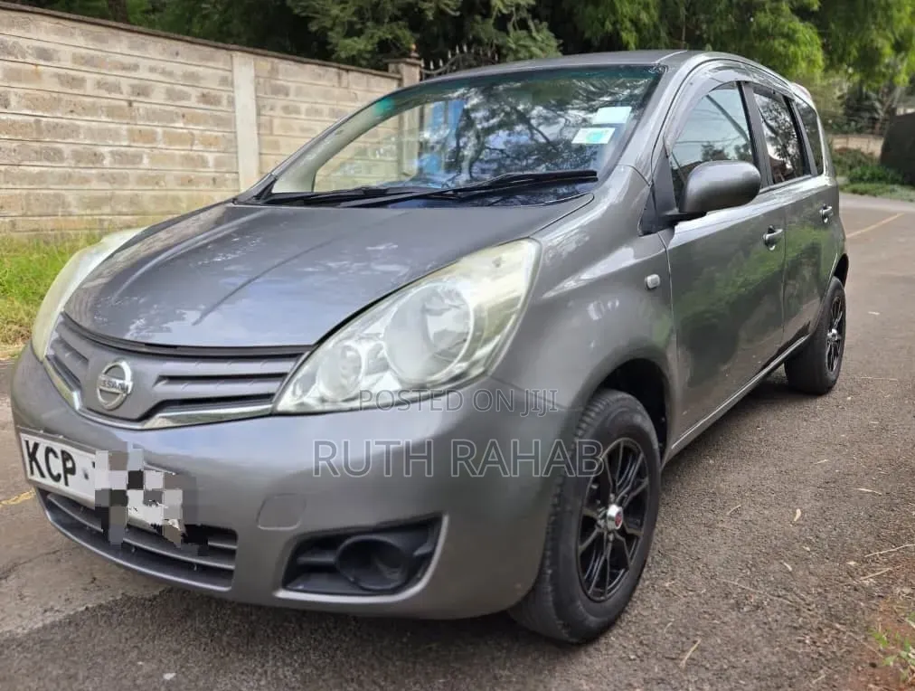 Nissan Note 2010 Gray