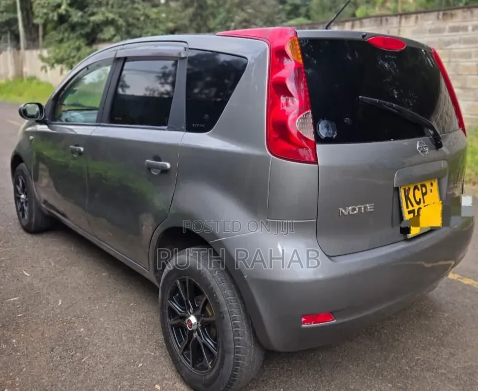 Nissan Note 2010 Gray