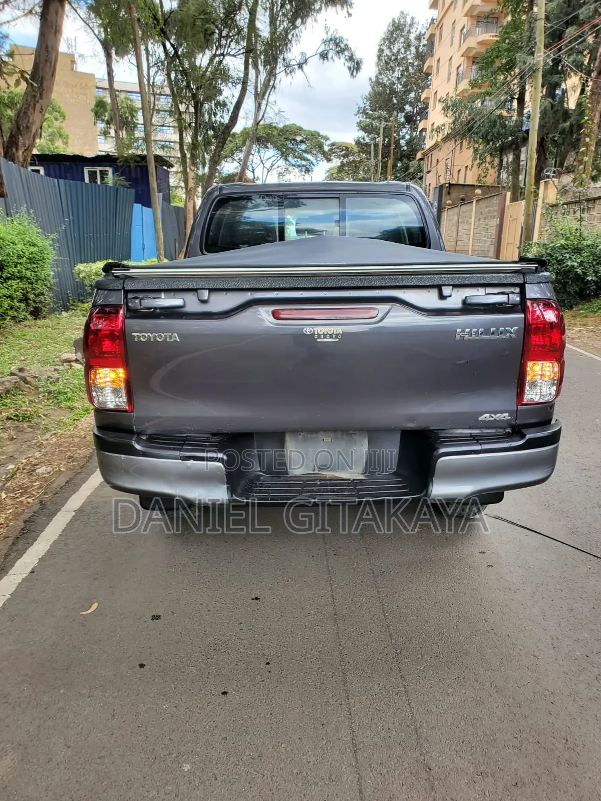Toyota Hilux 2021 Gray