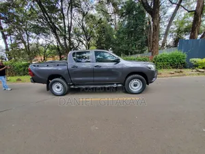 Toyota Hilux 2021 Gray