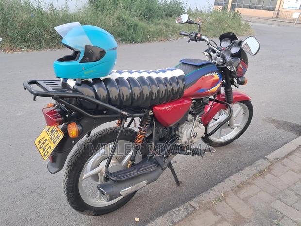 Bajaj Boxer 125 2025 Red - thumbnail 2