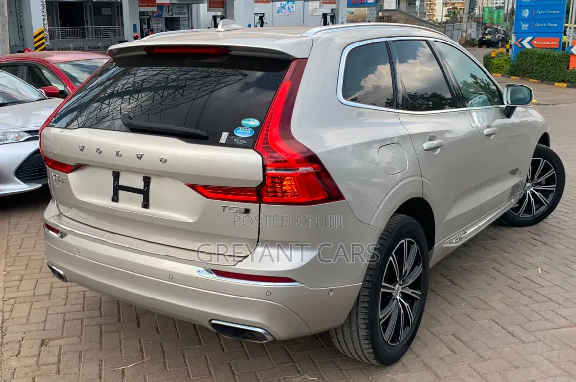 Volvo XC60 T5 Inscription AWD 2019 Silver