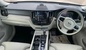 Volvo XC60 T5 Inscription AWD 2019 Silver