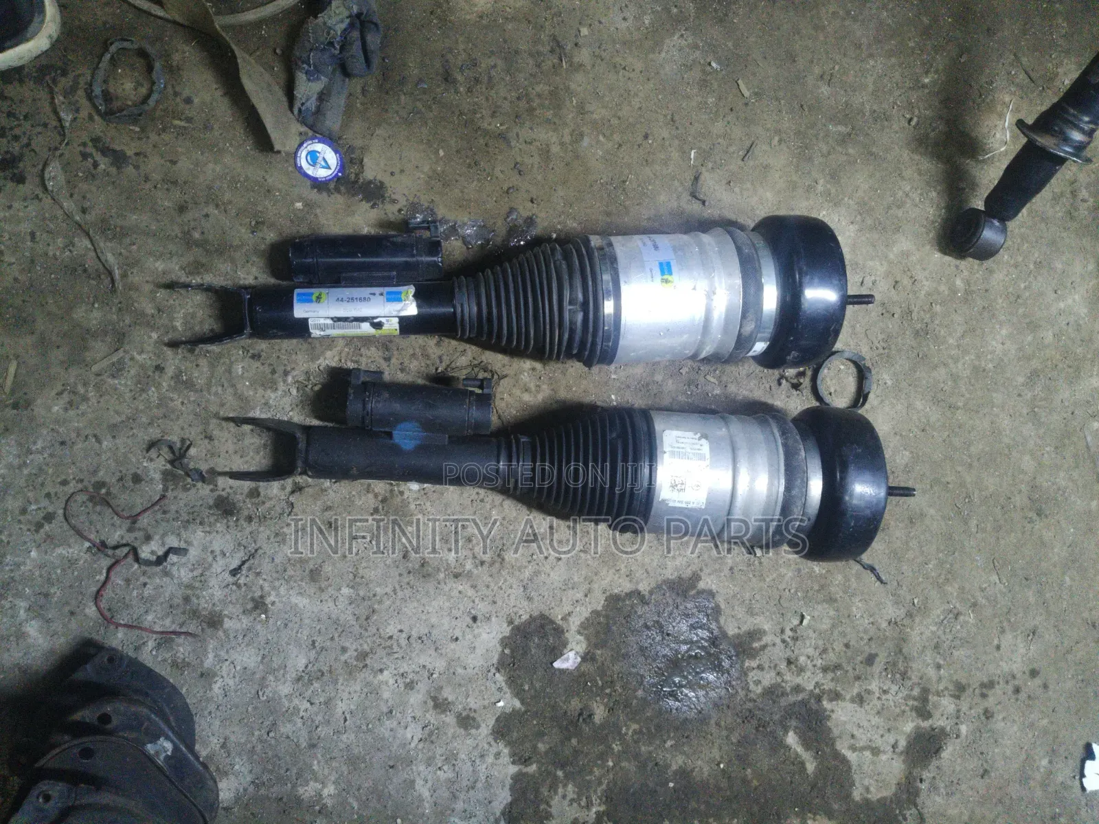 Mercedes Benz W205,W213 Front Airmatic