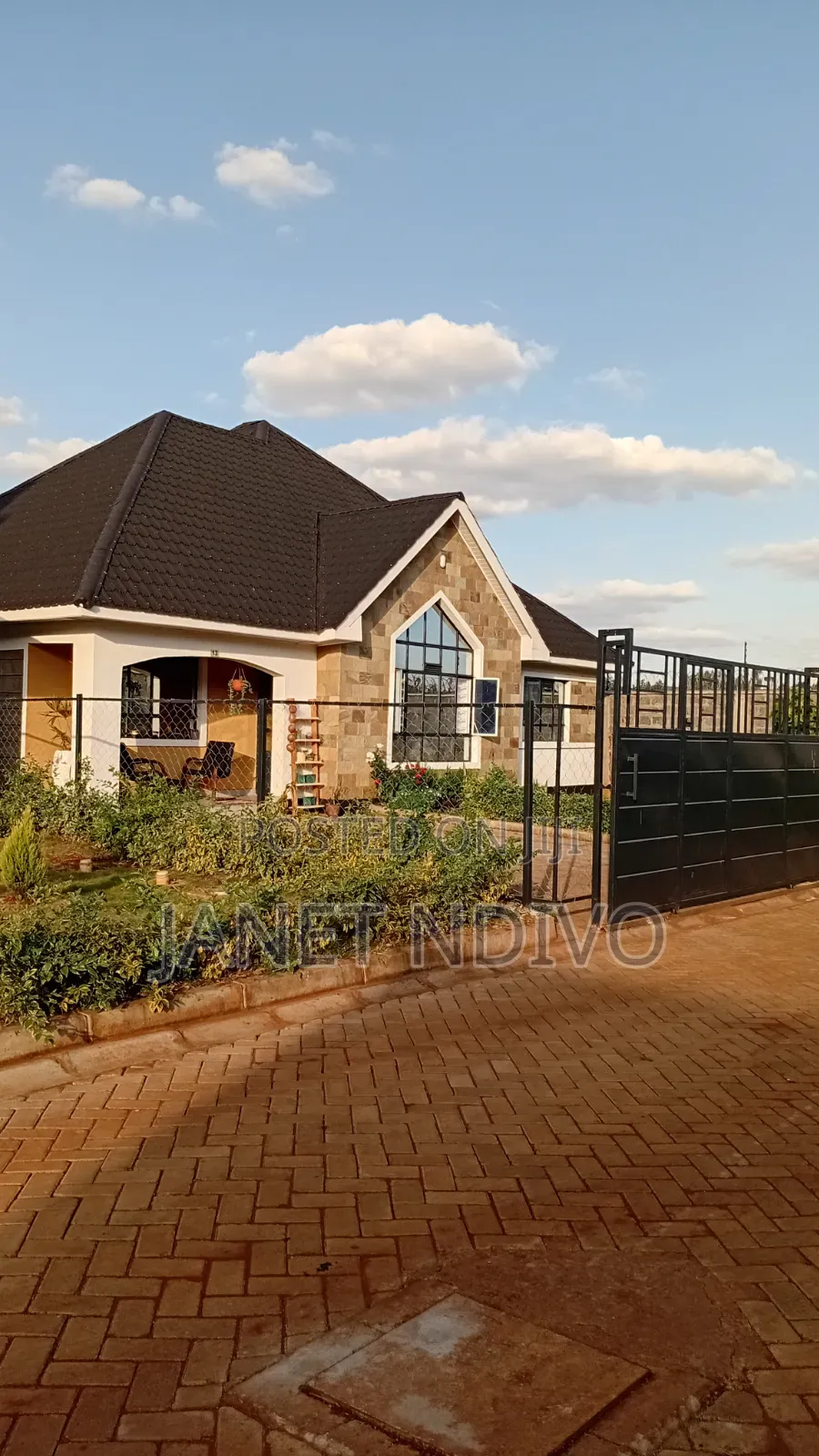 3bdrm Bungalow in White Park 2, Joska for sale
