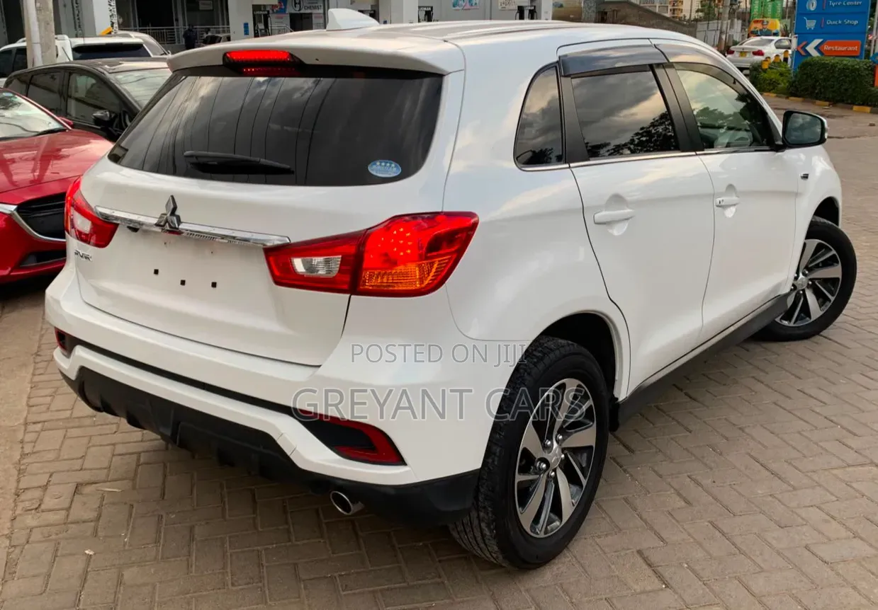 Mitsubishi RVR 2019 White