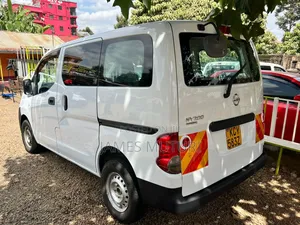 Nissan NV200 2013 White