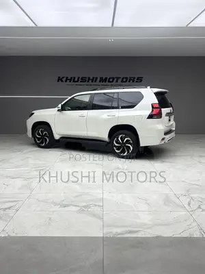 Toyota Land Cruiser Prado 2019  White 