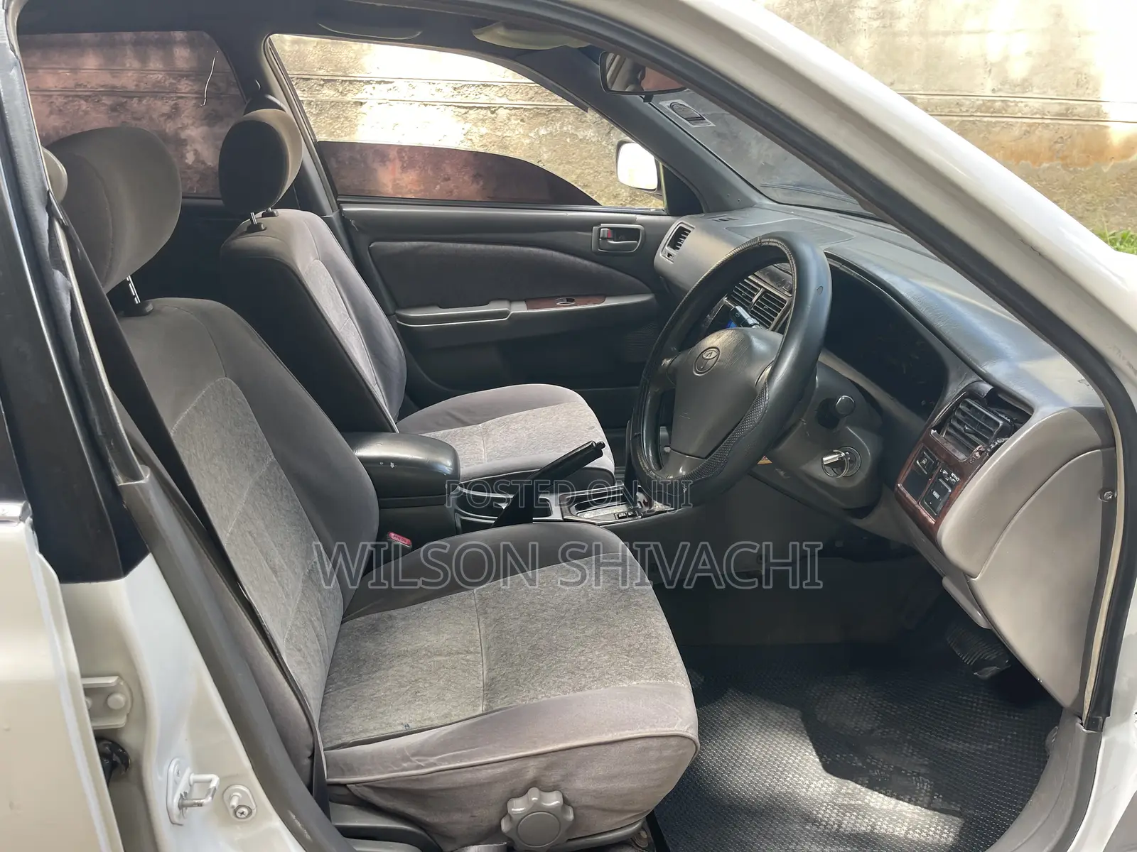 Toyota Premio 2001 White