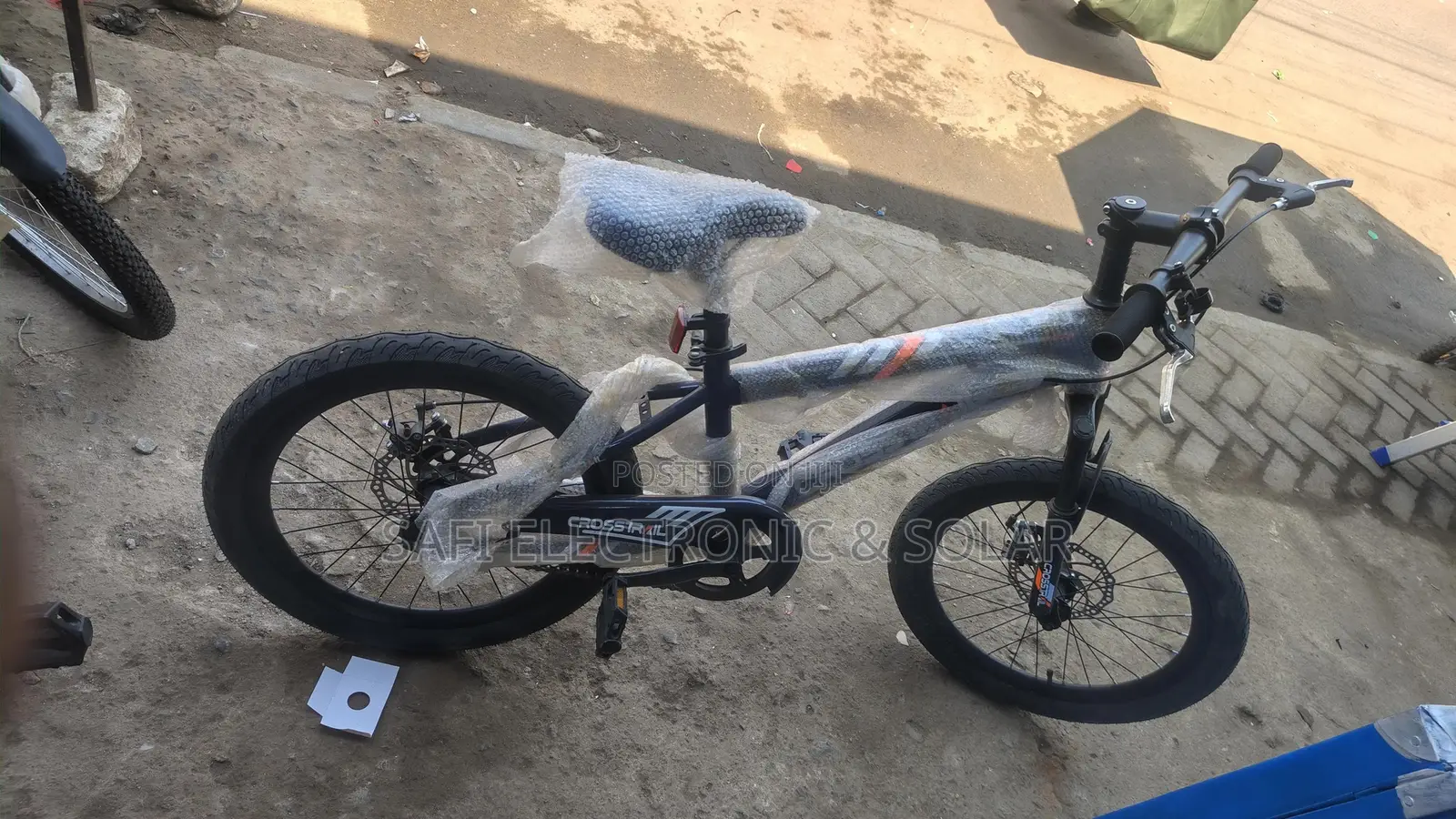Cross Trail Mountain Bike-Brand New