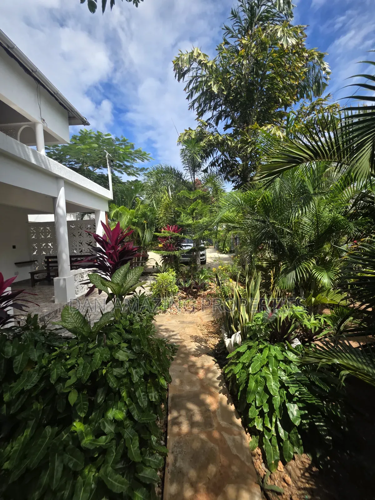 Furnished 5bdrm Villa in Kanuu Area, Diani for sale