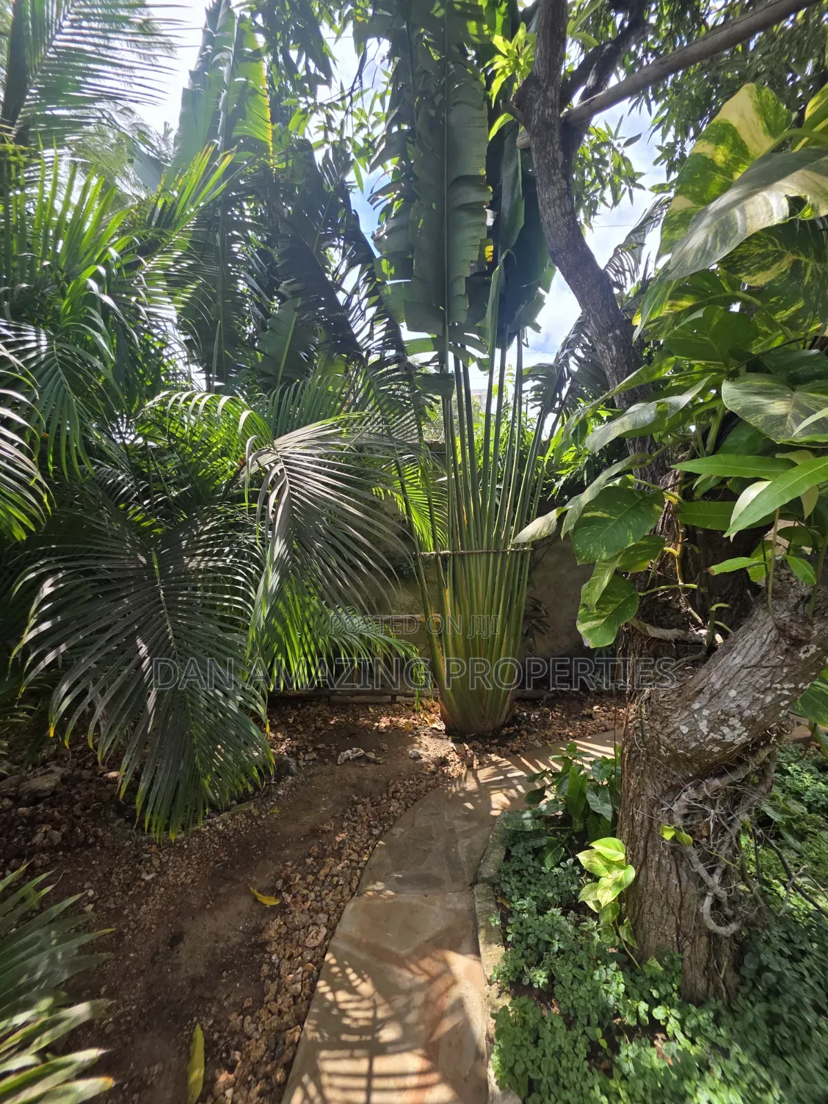 Furnished 5bdrm Villa in Kanuu Area, Diani for sale