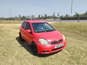 Toyota Vitz 2003 Red