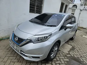 Nissan Note 2018 Silver