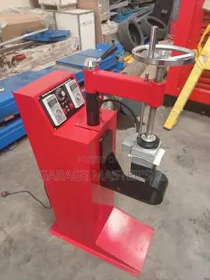 Tyre Vulcanizing Machine .Heavy Duty for Commercial Trye Centers.