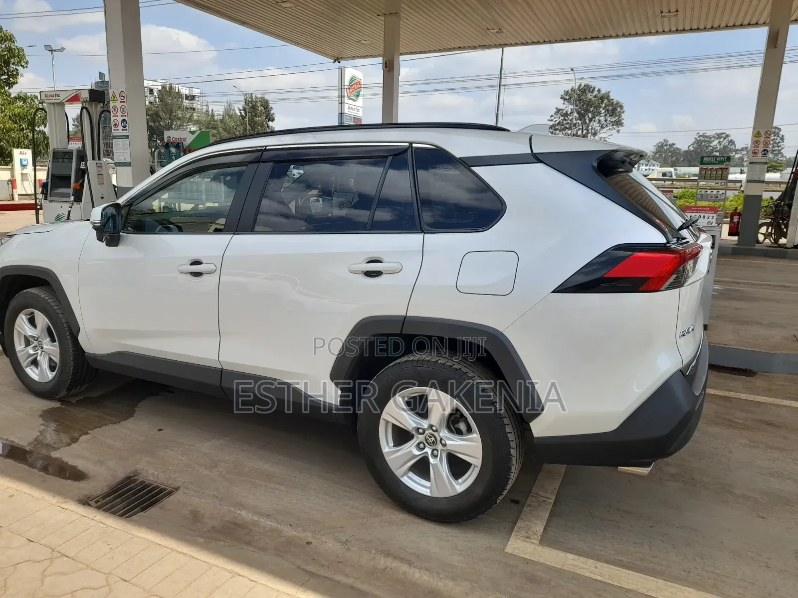 Toyota RAV4 2019 White