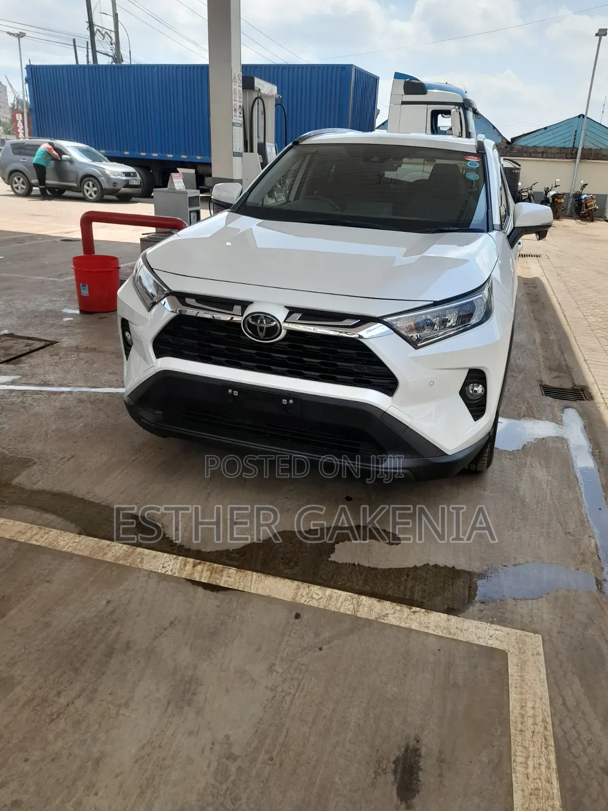 Toyota RAV4 2019 White