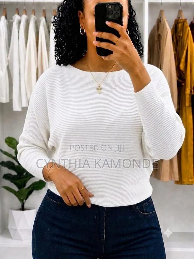 Classy Stretch Top - thumbnail 2