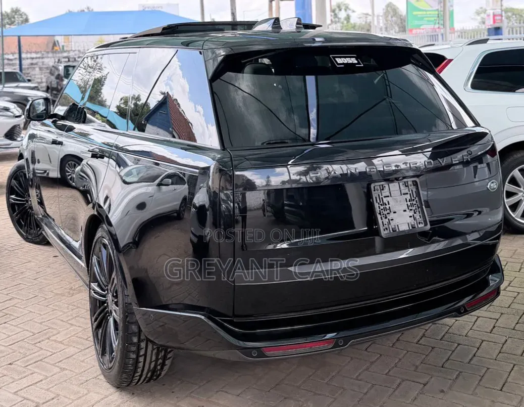 Land Rover Range Rover Vogue 2023 Black