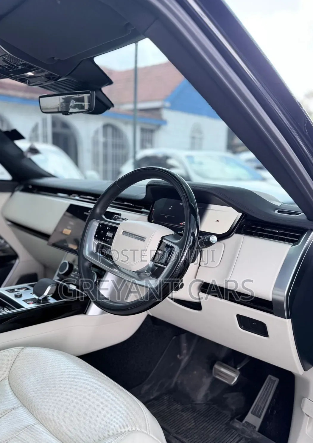 Land Rover Range Rover Vogue 2023 Black