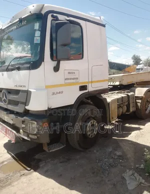 Mercedes Benz Actros 3340 2010 White