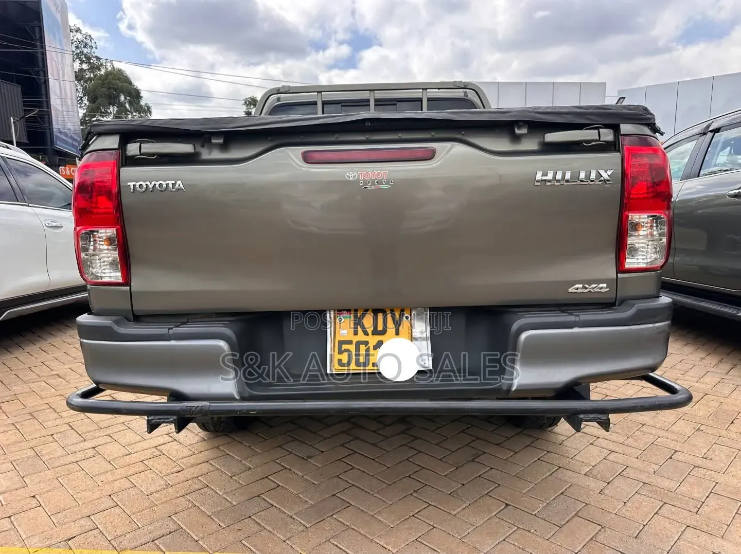 Toyota Hilux 2021 Gray