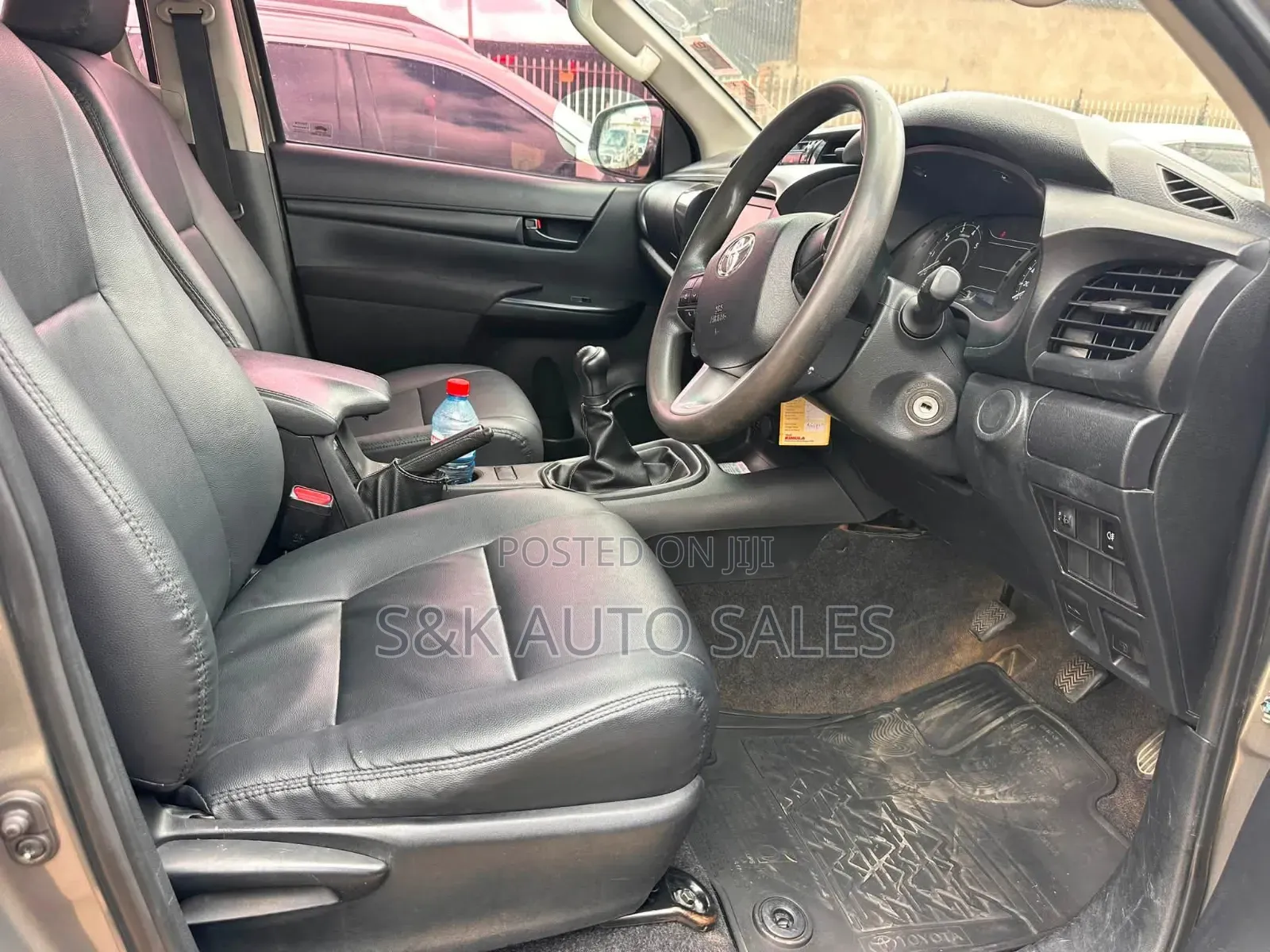 Toyota Hilux 2021 Gray