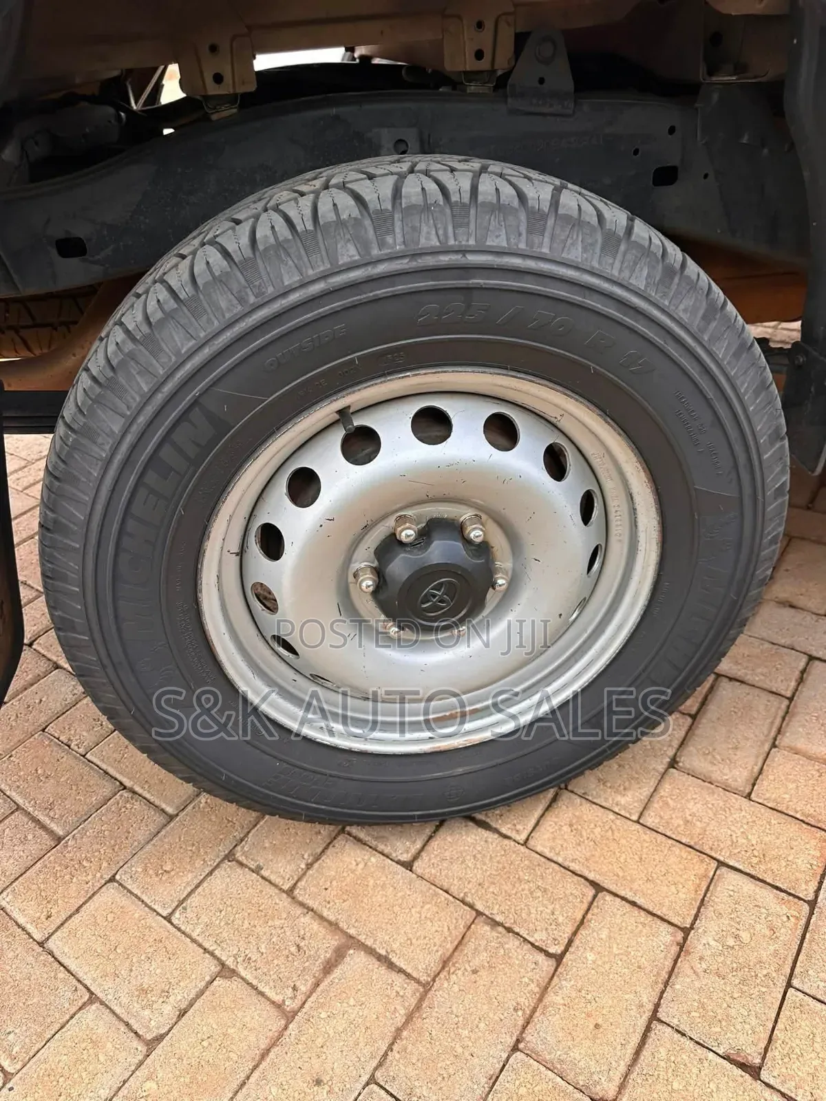 Toyota Hilux 2021 Gray