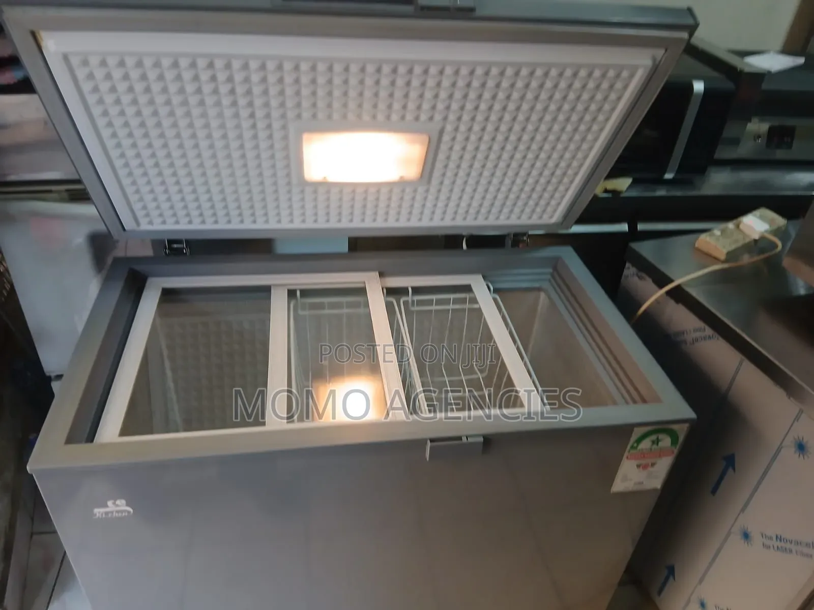 Cute Kitchen Chest Freezer 190l