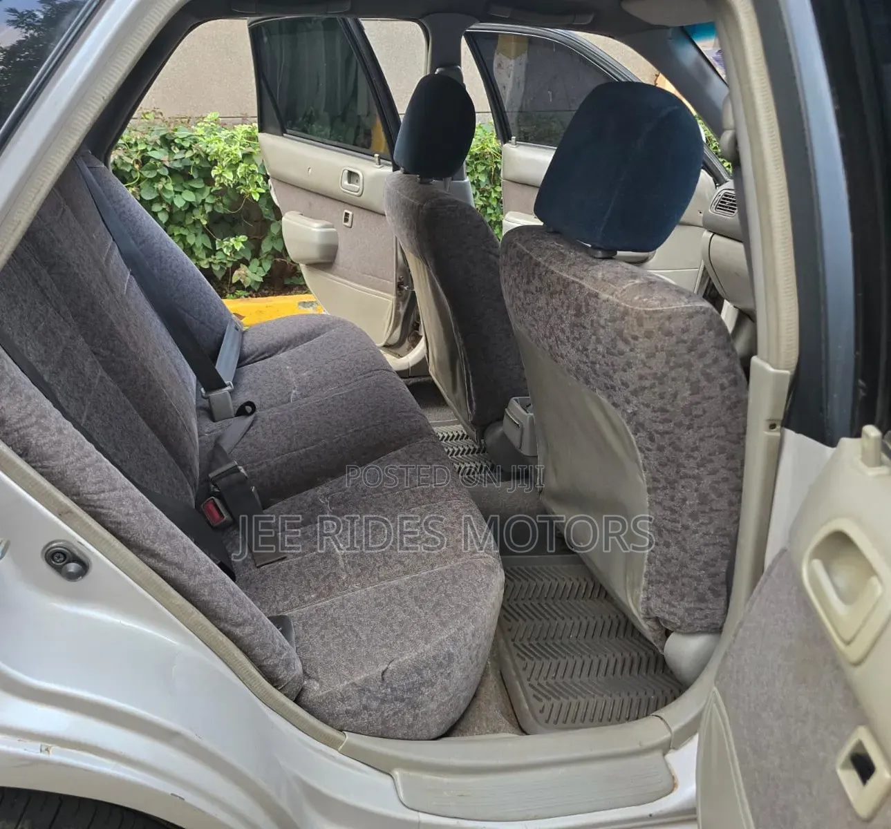 Toyota Corolla 2000 Beige