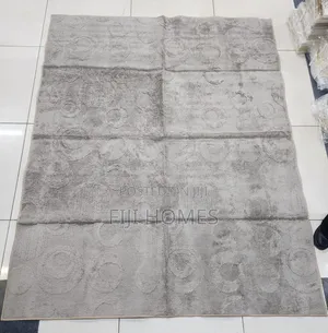 Velvet Carpet | Size 5x8 Ft