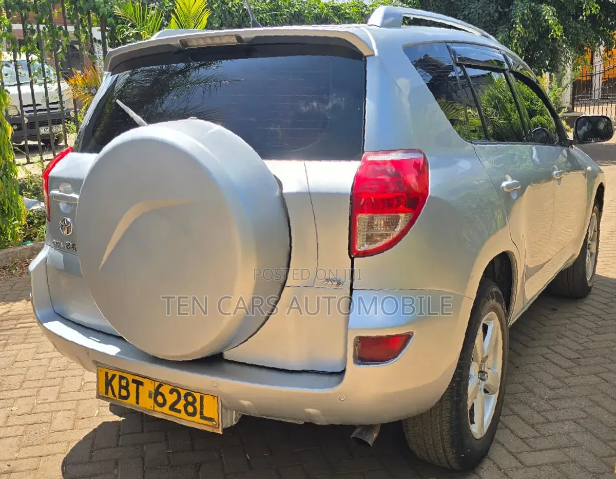 Toyota RAV4 2008 Silver