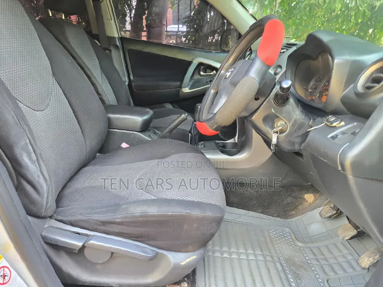 Toyota RAV4 2008 Silver