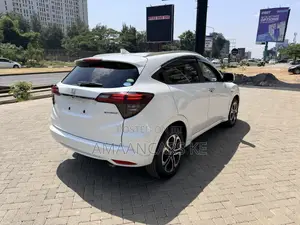 Honda Vezel 2019 White