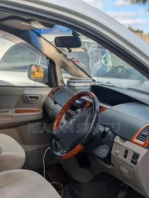 Toyota Noah 2.0 143hp FWD (7 Seater) 2007 Pearl
