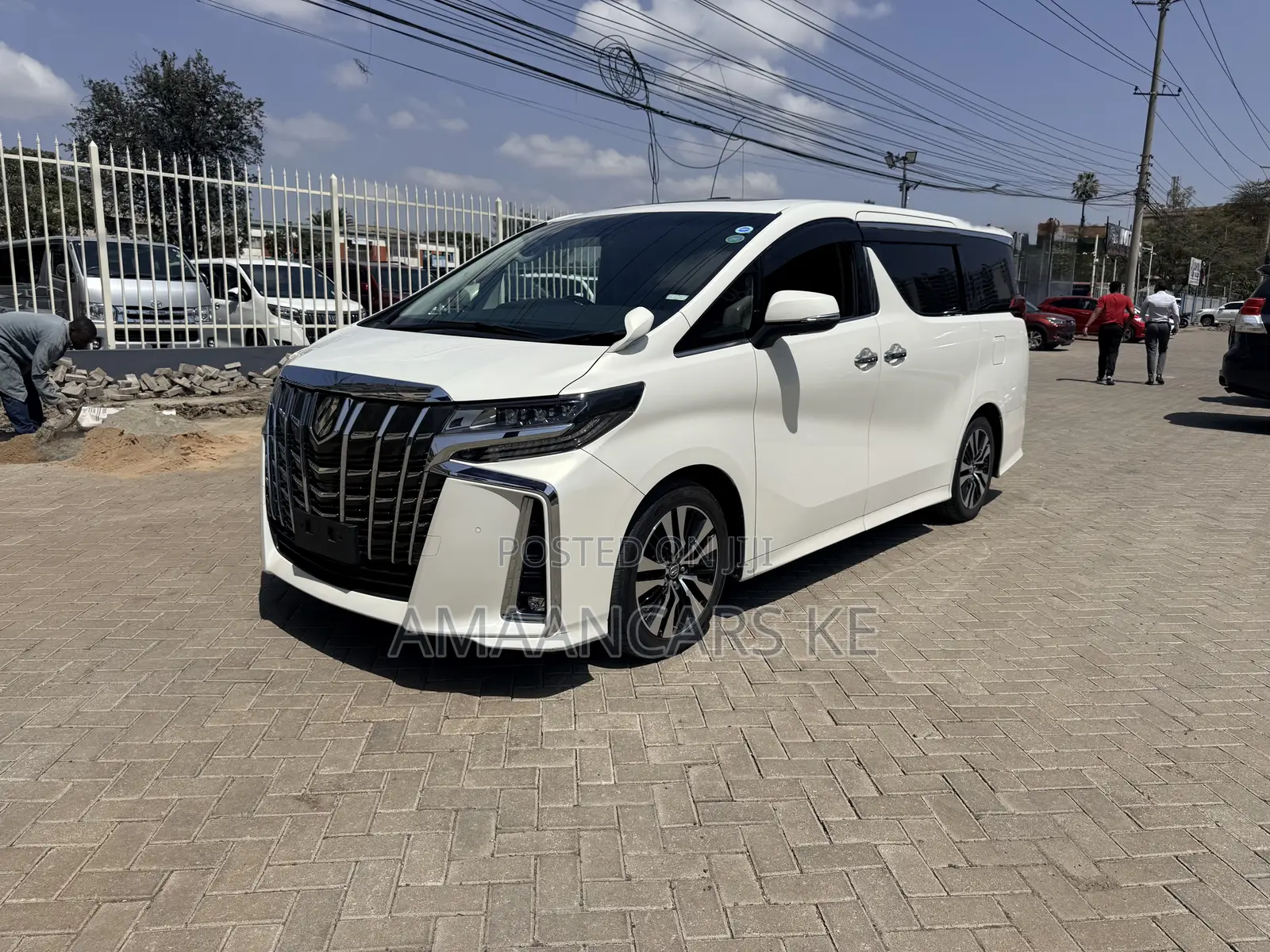 Toyota Alphard 2.5 Petrol FWD 2019 White