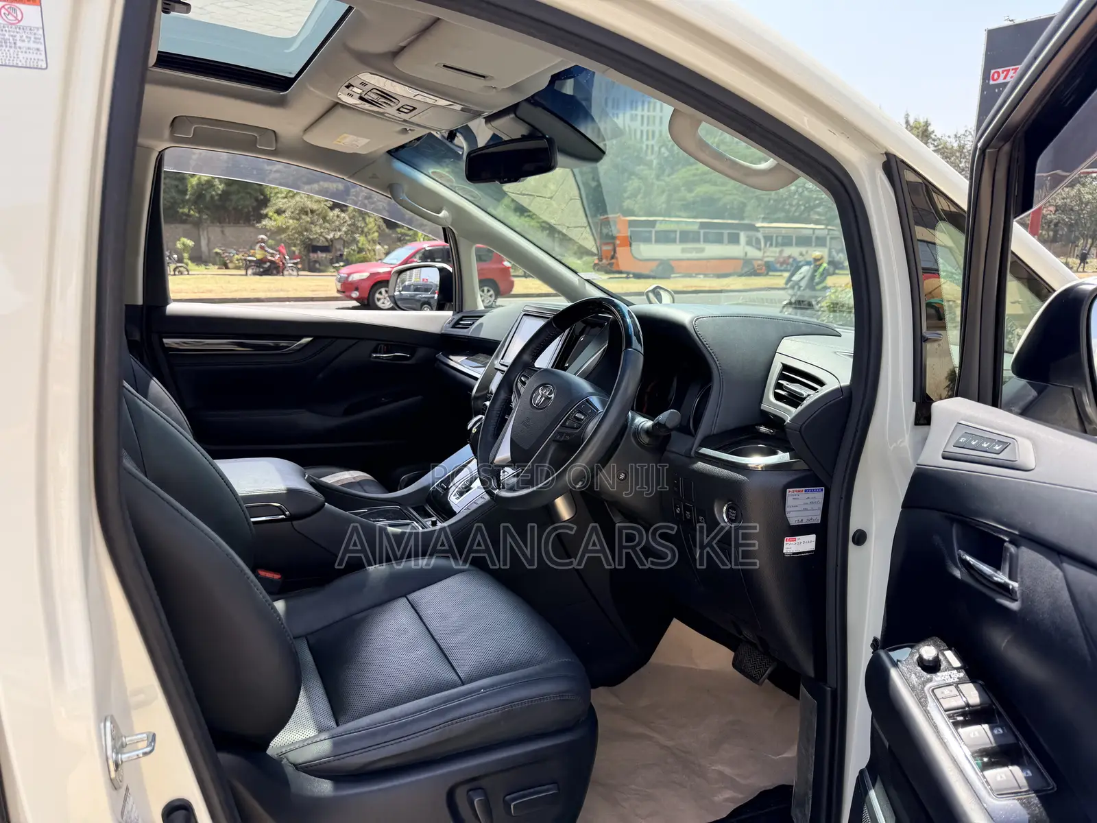 Toyota Alphard 2.5 Petrol FWD 2019 White
