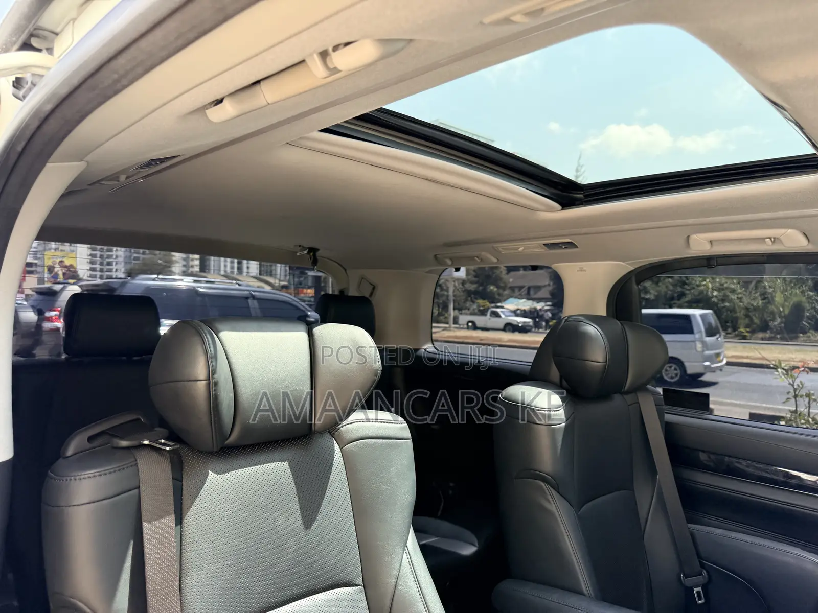 Toyota Alphard 2.5 Petrol FWD 2019 White