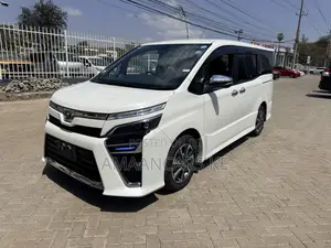 Toyota Voxy 2019 White