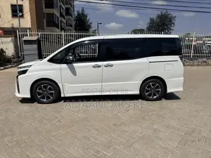 Toyota Voxy 2019 White