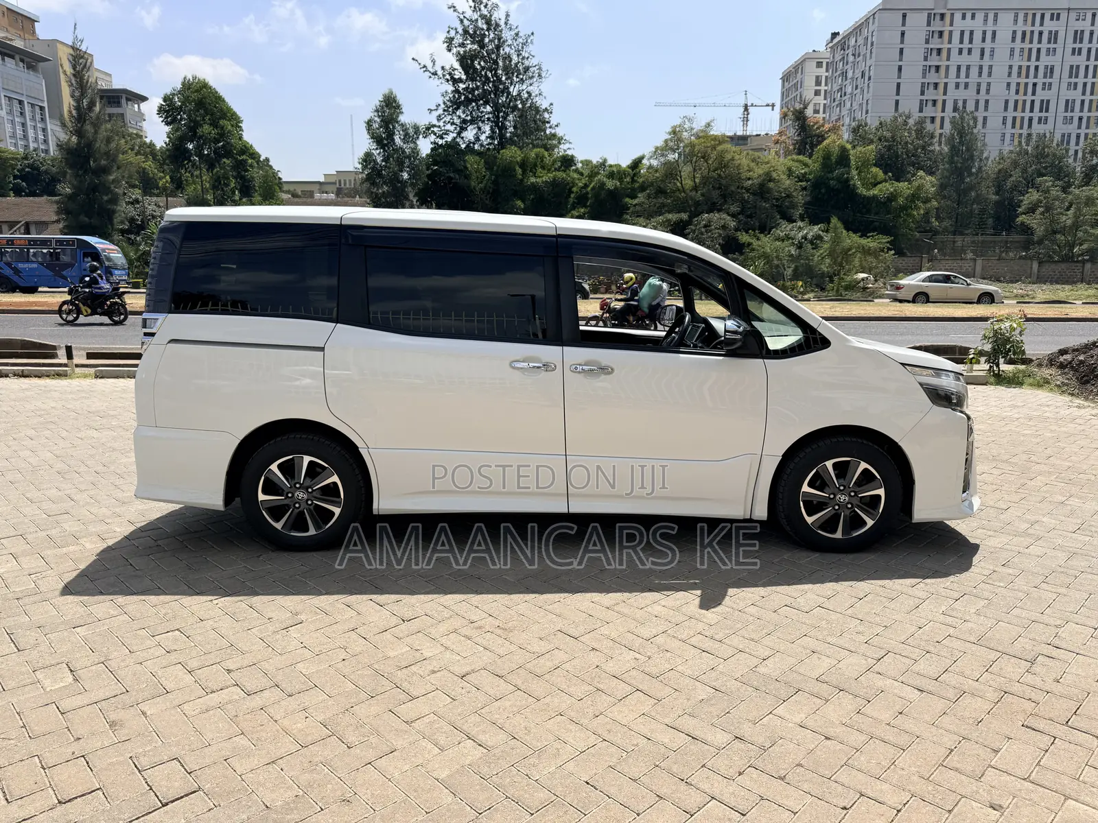 Toyota Voxy 2019 White