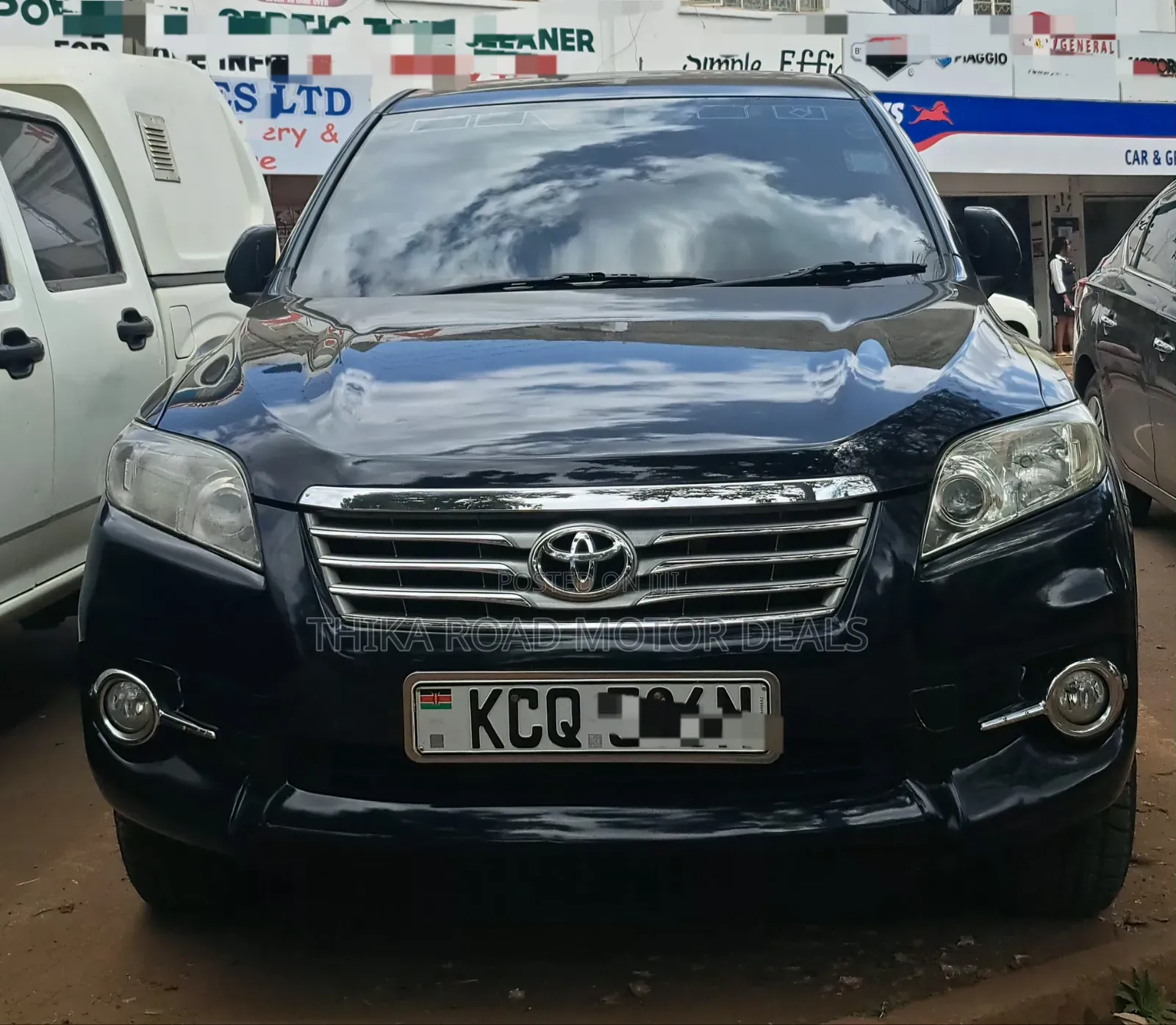 Toyota Vanguard 2011 Black