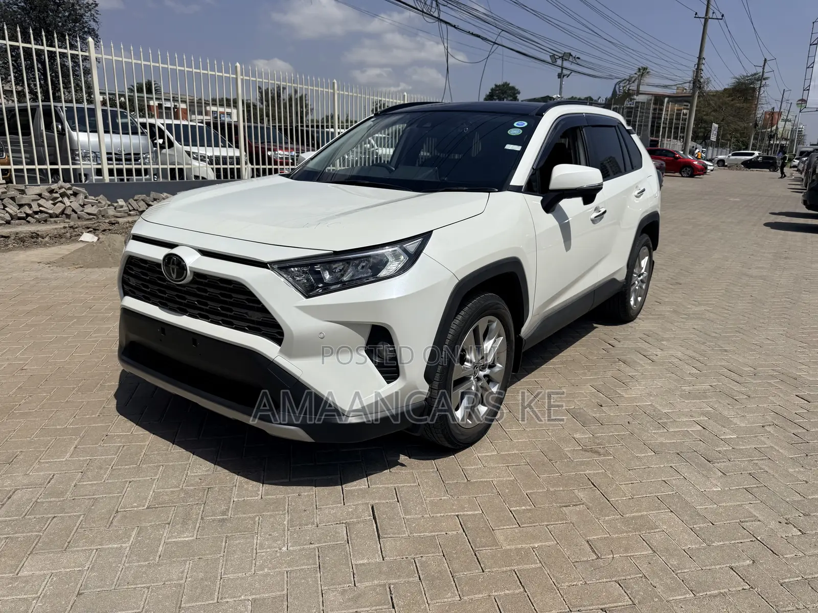 Toyota RAV4 XLE Premium 2021 White